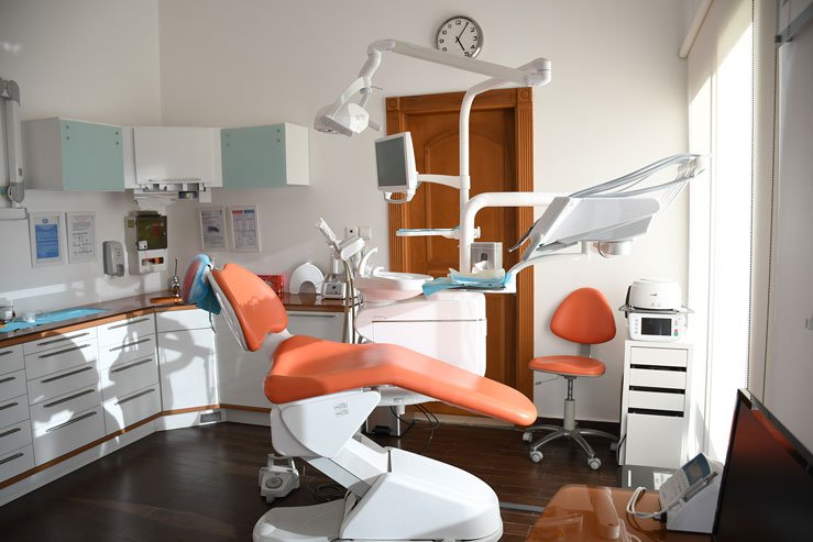 3d scan medical devices selection of medical devices in a dentists office