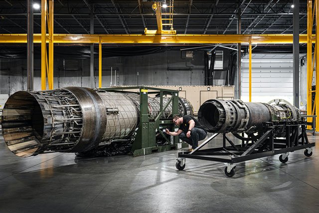 aerospace inspection MRO engineer conducting an inspection on jet engine