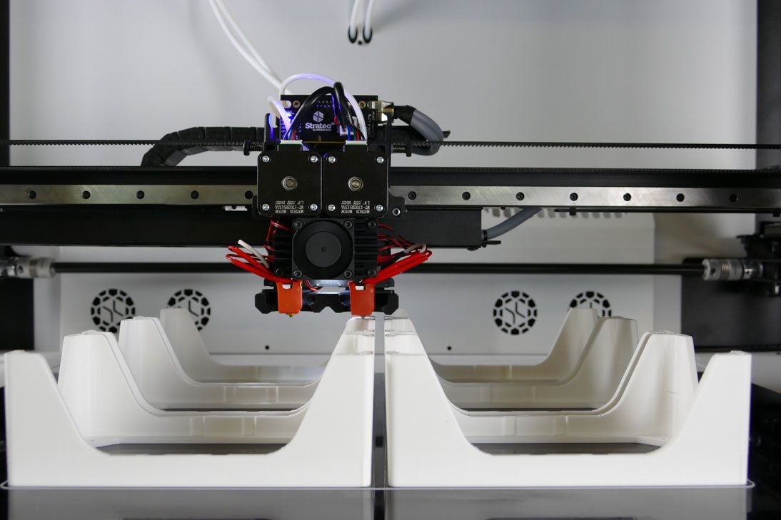 aviation manufacturing aerospace parts being 3D printed